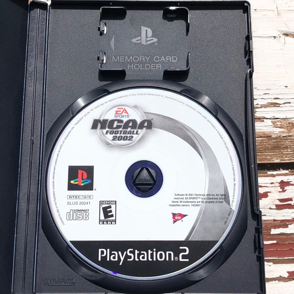 NCAA Football 2002 PS2 (Sony PlayStation 2) - Picture 1 of 3